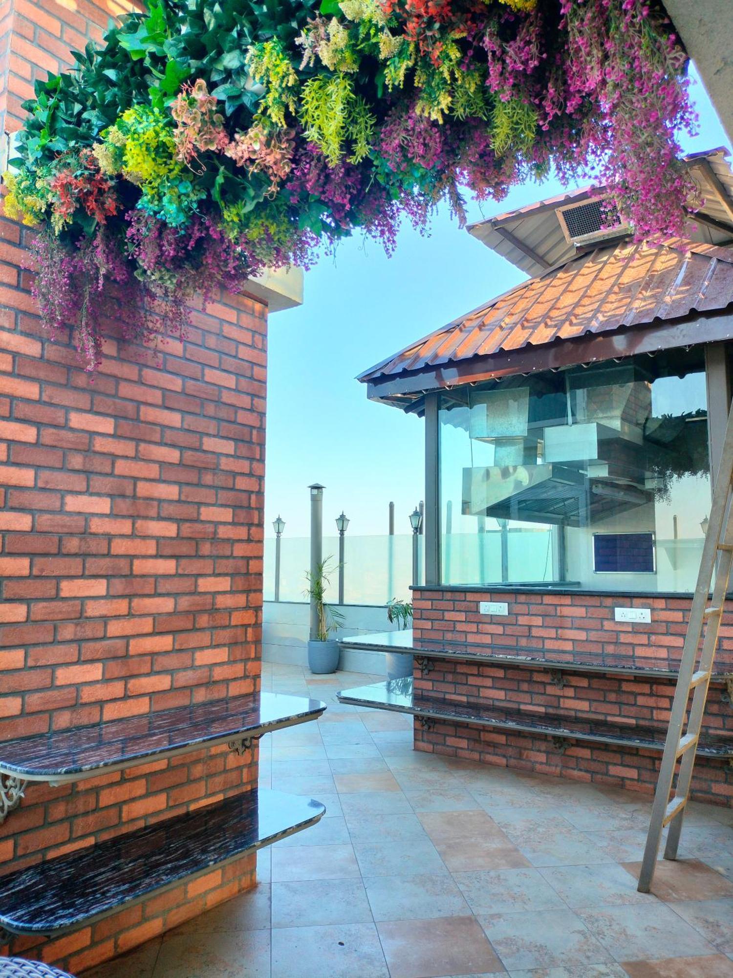 Hiraya Hotels Mohali 외부 사진