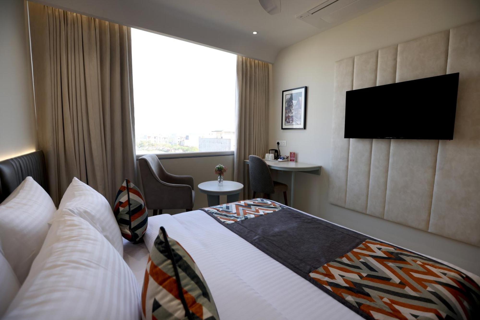 Hiraya Hotels Mohali 외부 사진
