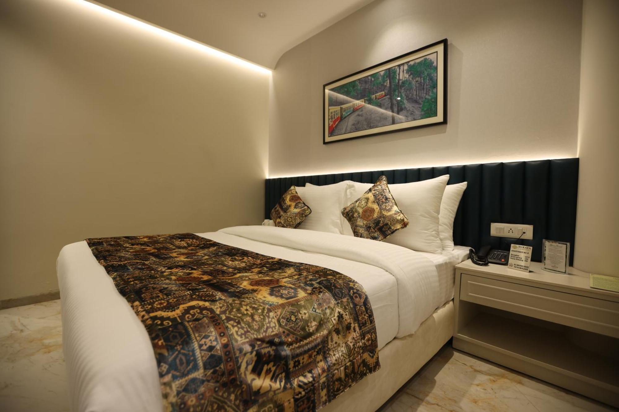 Hiraya Hotels Mohali 외부 사진